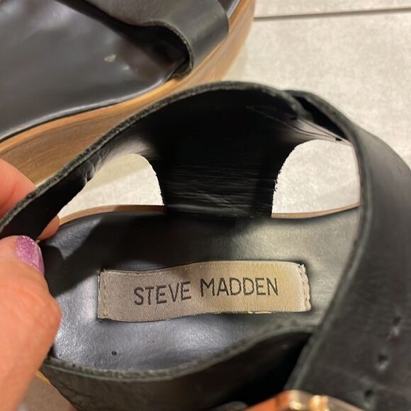 steve Madden woman’s black sandals - Picture 5 of 12